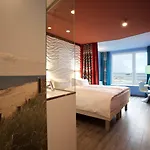 호텔 Aja 4*
